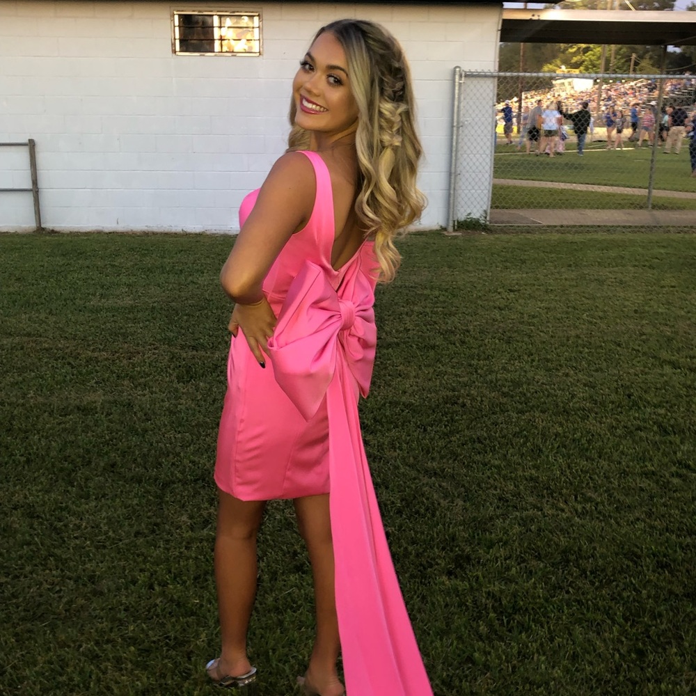 Ashley Lauren dress. Size 2 but altered to size 0. Only worn a couple of hours